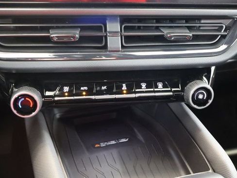 New 2026 Chevrolet Equinox EV RS image 19