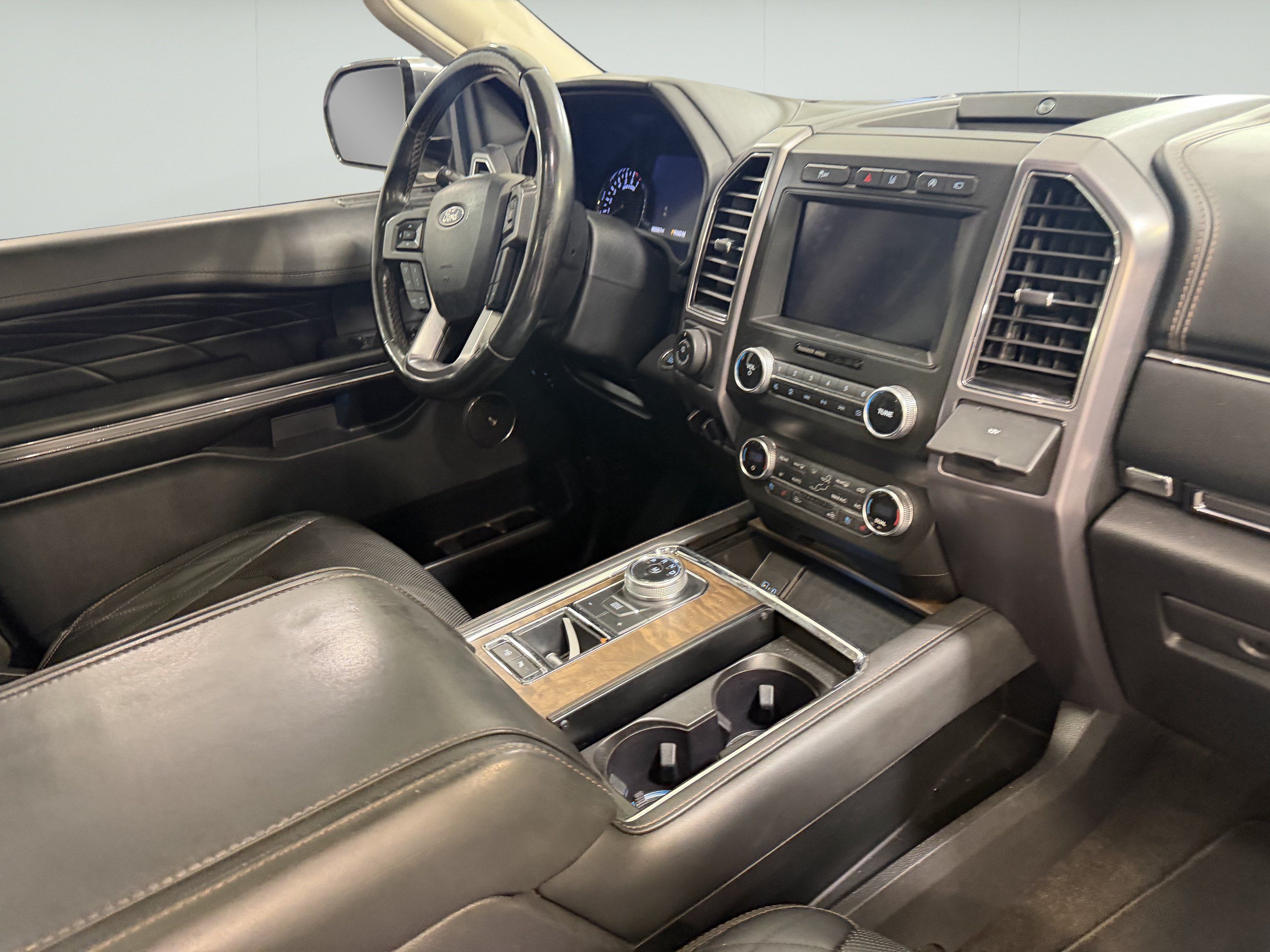 Used 2020 Ford Expedition Max Platinum RWD image 14