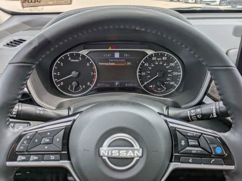 Used 2023 Nissan Altima 2.5 SV w/ SV Premium Package FWD image 31