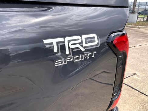 Used 2025 Toyota Tacoma TRD Sport RWD image 11
