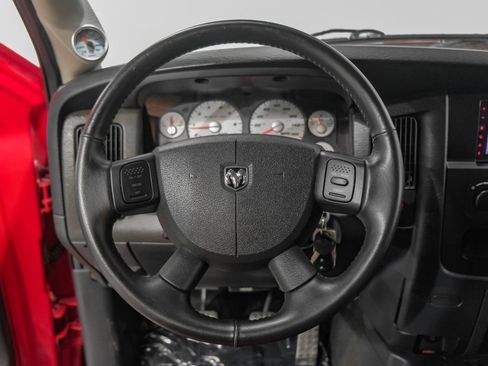 Used 2004 Dodge Ram 1500 Truck 2WD Regular Cab image 14