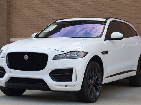 Used 2019 Jaguar F-PACE R-Sport AWD/4WD image 7