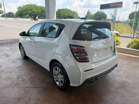 Used 2017 Chevrolet Sonic LT FWD image 4