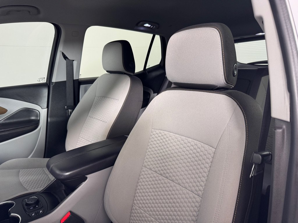 Used 2020 GMC Terrain SLE w/ Driver Convenience Package FWD image 13