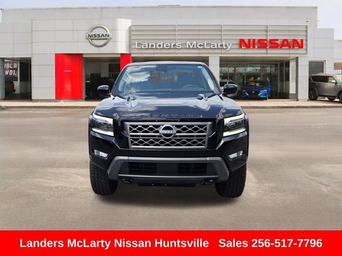 Used 2024 Nissan Frontier SL w/ Technology Package AWD/4WD image 11