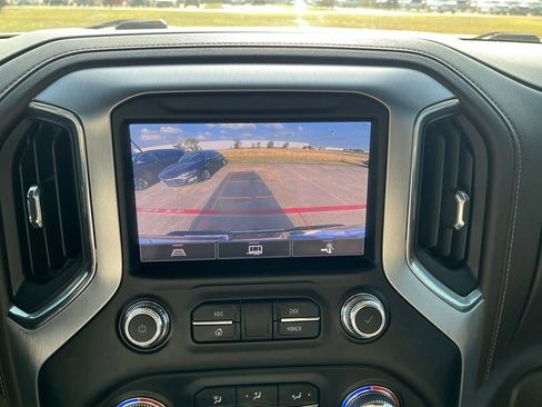 Used 2022 GMC Sierra 3500 SLT image 22