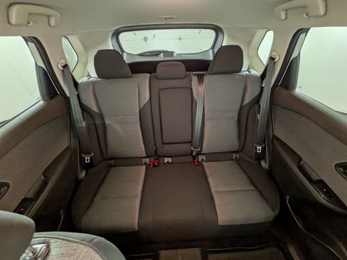 Used 2021 Nissan Rogue S image 29