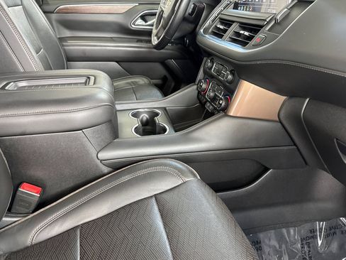 Used 2021 Chevrolet Tahoe High Country w/ Premium Package AWD/4WD image 21