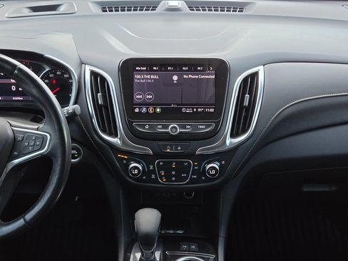Used 2022 Chevrolet Equinox Premier FWD image 18