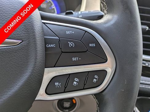 Certified 2022 Chrysler Pacifica Touring-L FWD image 21