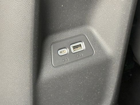 Used 2023 Buick Envision Essence w/ Technology Package I AWD/4WD image 28