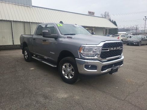 Used 2024 RAM 2500 Big Horn w/ Bed Utility Group AWD/4WD image 5