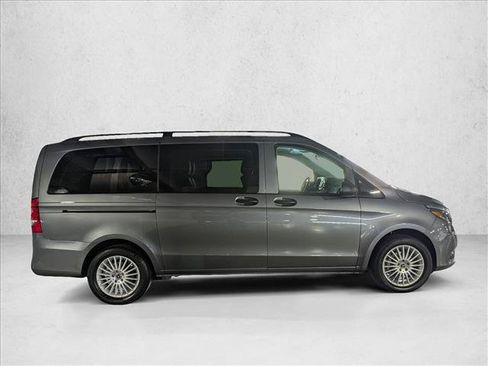 Used 2023 Mercedes-Benz Metris Passenger image 4