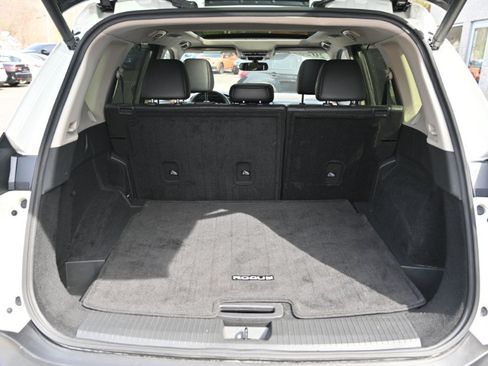 Used 2023 Nissan Rogue SV w/ SV Premium B Package AWD/4WD image 18