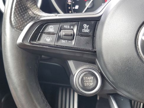 Used 2022 Alfa Romeo Giulia Ti w/ Active Assist Plus Package image 21