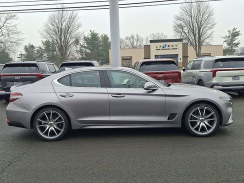 Used 2023 Genesis G70 2.0T image 8