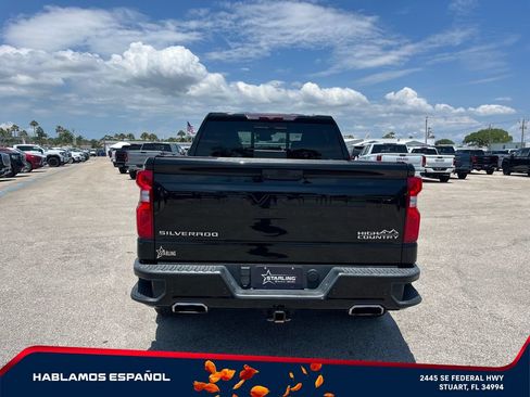 Used 2022 Chevrolet Silverado 1500 High Country w/ Z71 Off-Road Package AWD/4WD image 6