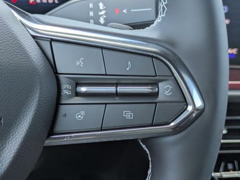 New 2026 Chevrolet Traverse Z71 w/ Enhanced Driving Package AWD/4WD image 19