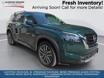 Used 2025 Nissan Pathfinder SL w/ SL Premium Package