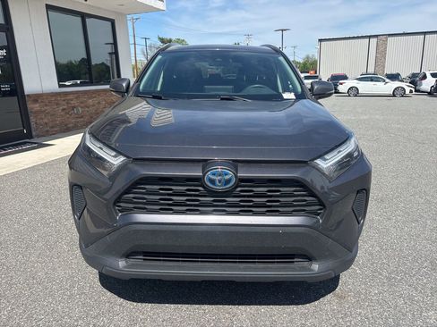 Used 2022 Toyota RAV4 XLE w/ Convenience Package image 9