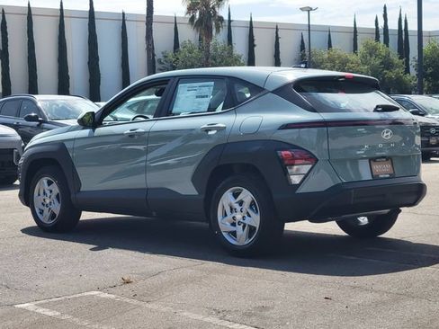 New 2027 Hyundai Kona SE FWD image 3