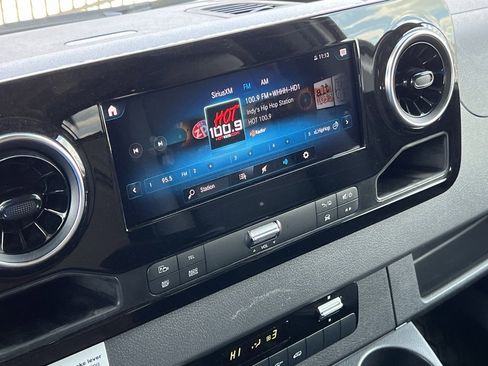 Used 2020 Mercedes-Benz Sprinter 3500 image 43