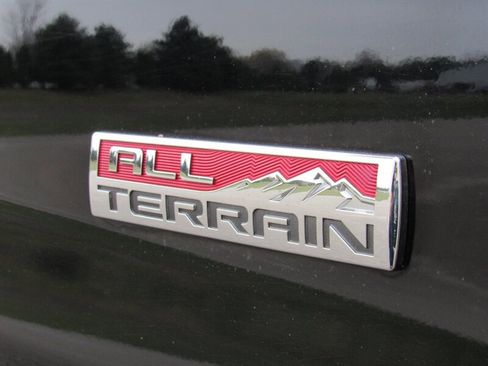 Used 2015 GMC Sierra 1500 SLT w/ All-Terrain Package image 9