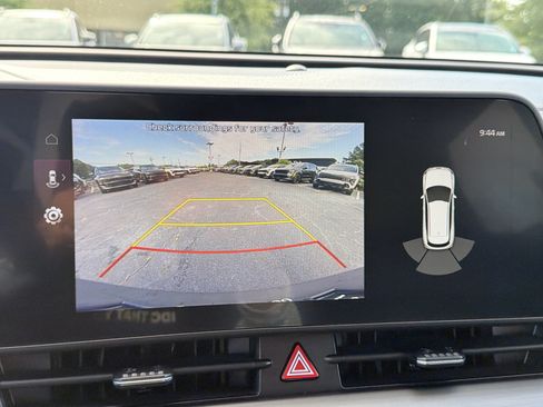 Used 2023 Kia Sportage EX FWD image 5