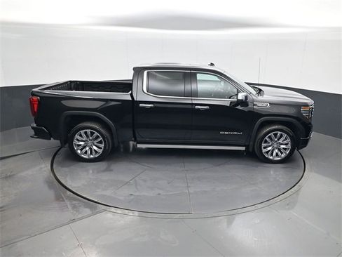 Certified 2025 GMC Sierra 1500 Denali image 16