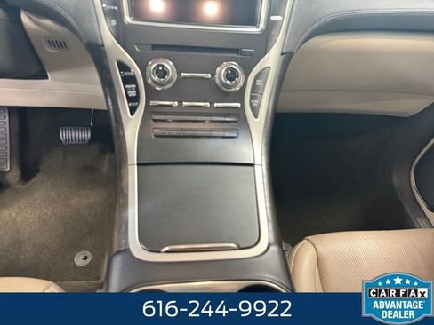 Used 2019 Lincoln Nautilus Reserve w/ Class II Trailer Tow Package AWD/4WD image 16