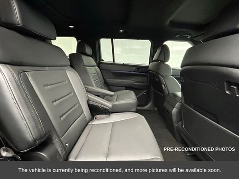 Used 2025 Hyundai Santa Fe Calligraphy image 16