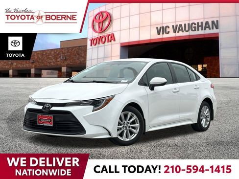 Certified 2025 Toyota Corolla LE w/ LE Premium Package FWD image 1