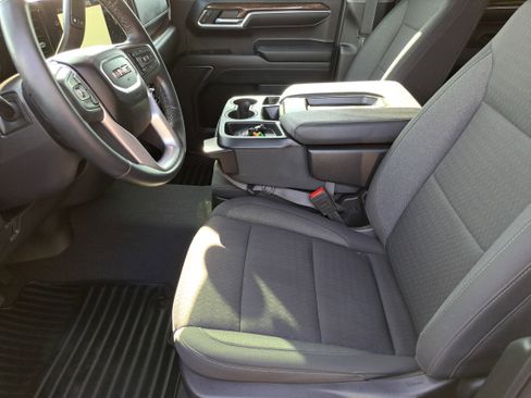 Used 2024 GMC Sierra 1500 SLE w/ Preferred Package image 13