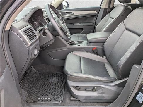 Used 2019 Volkswagen Atlas SE image 16