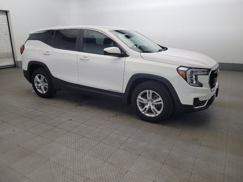 Used 2023 GMC Terrain SLE AWD/4WD image 11