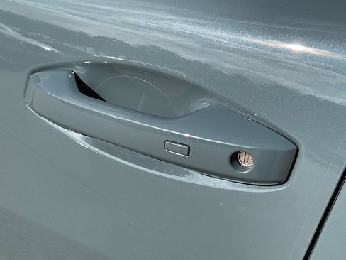 New 2026 Nissan Sentra SV image 9