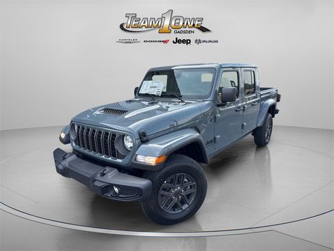 New 2025 Jeep Gladiator Sport image 3