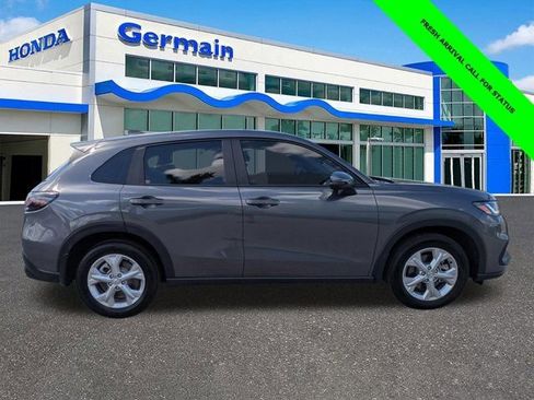 Used 2025 Honda HR-V LX image 3