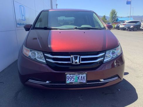 Used 2017 Honda Odyssey SE image 6