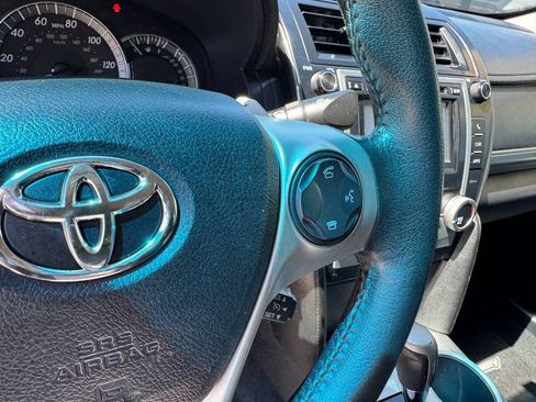 Used 2013 Toyota Camry SE FWD image 17