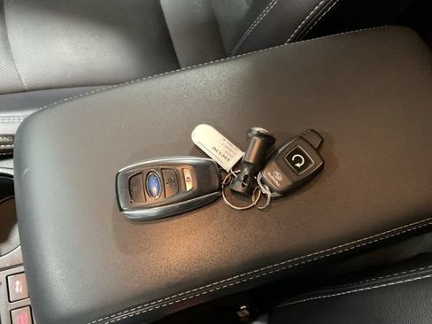 Used 2018 Subaru Outback 2.5i Limited AWD/4WD image 30