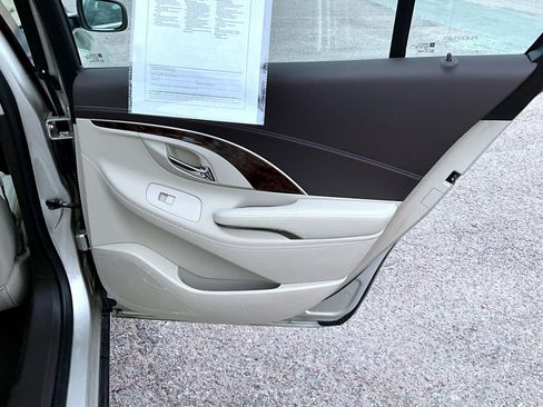 Used 2014 Buick LaCrosse FWD image 19