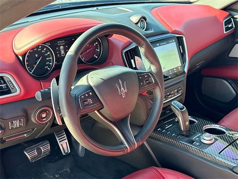 Used 2023 Maserati Ghibli Trofeo image 16