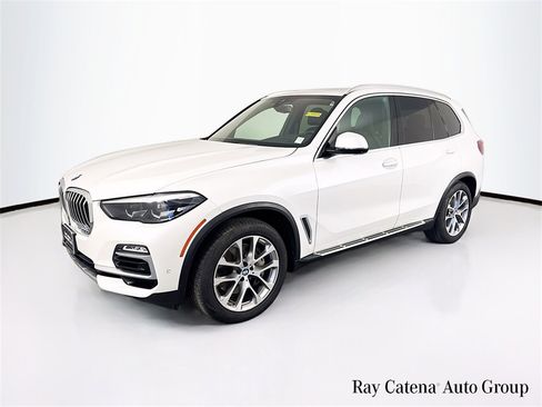 Used 2019 BMW X5 xDrive50i w/ Luxury Seating Package image 3