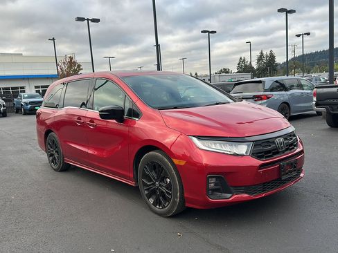 Used 2025 Honda Odyssey Sport-L image 4