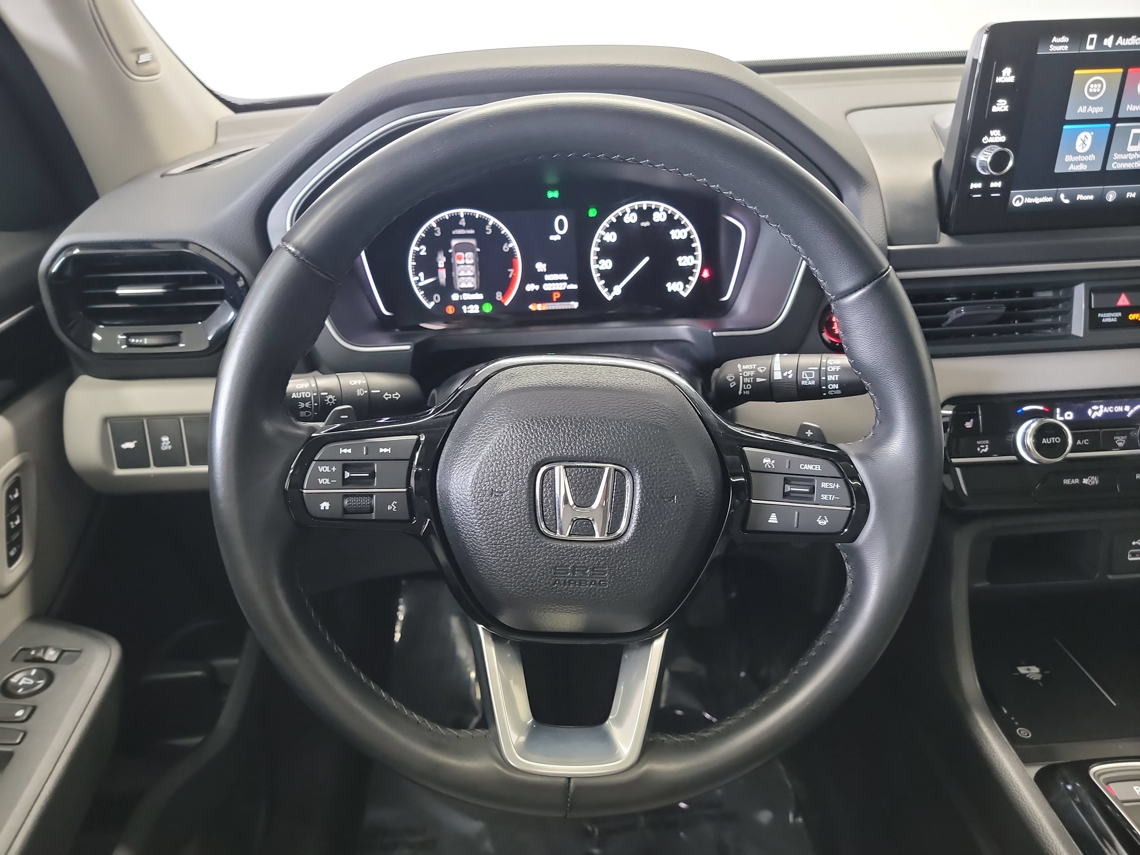 Used 2023 Honda Pilot Touring image 17