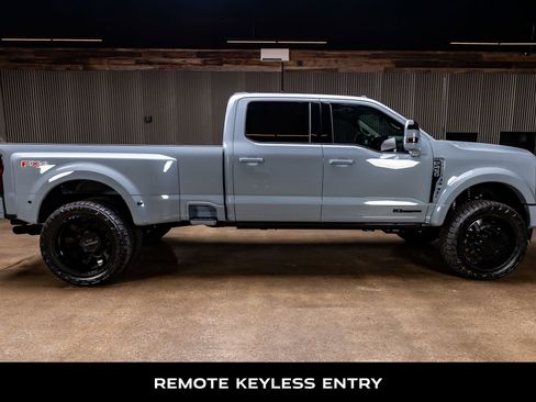 Used 2026 Ford F450 Platinum image 11