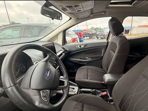 Used 2020 Ford EcoSport SE w/ SE Convenience Package FWD image 2