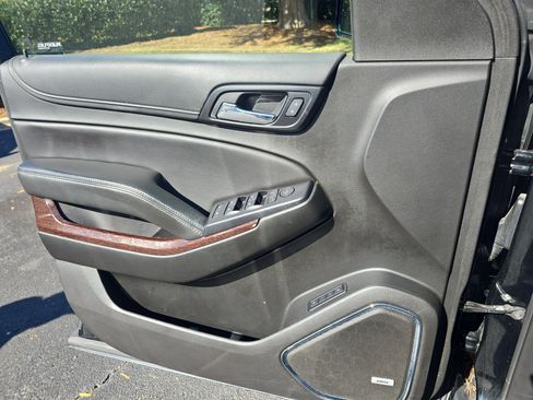 Used 2019 GMC Yukon SLT image 27