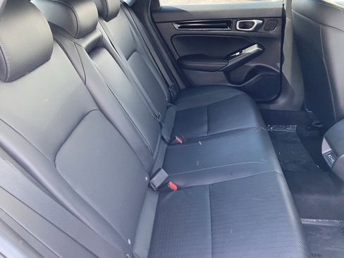 Used 2024 Honda Civic Sport Touring image 9